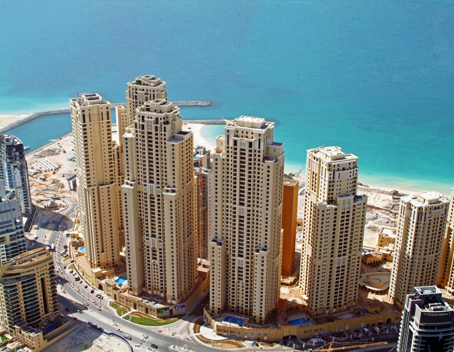 Jumeirah Beach Residences DAR   141217 366 JUMEIRAH BEACH RESIDENCE AERIAL Zj 1536x1192 